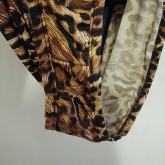 Leopard Bodysuit - Picture 5 of 5